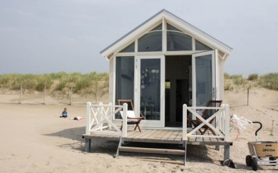 Haagse strandhuisjes: slapen aan zee