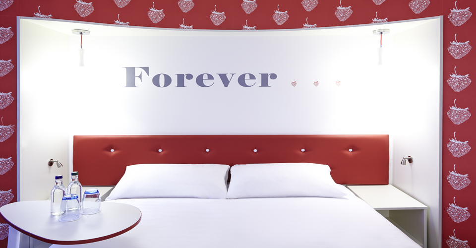 DOUBLE ROOM 2