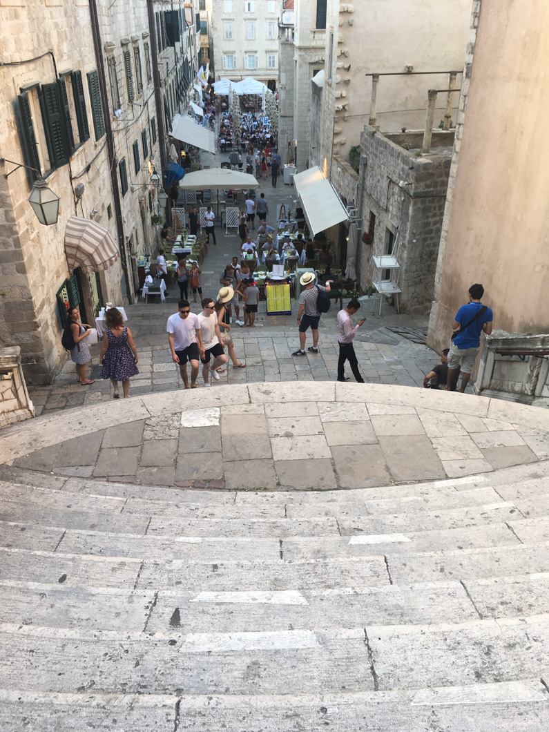 game of thrones dubrovnik shame trap