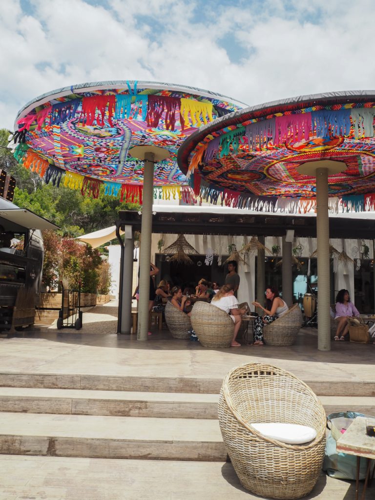 aitana ibiza felgekleurde parasols